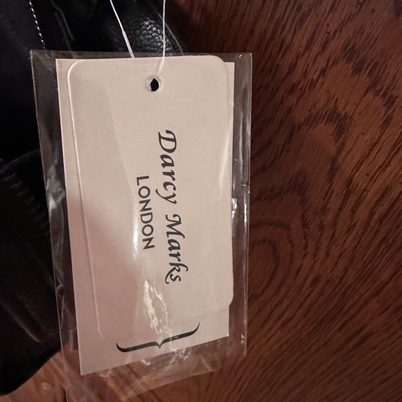 Darcy Marks Small Black Tote NWT - Picture 9 of 9